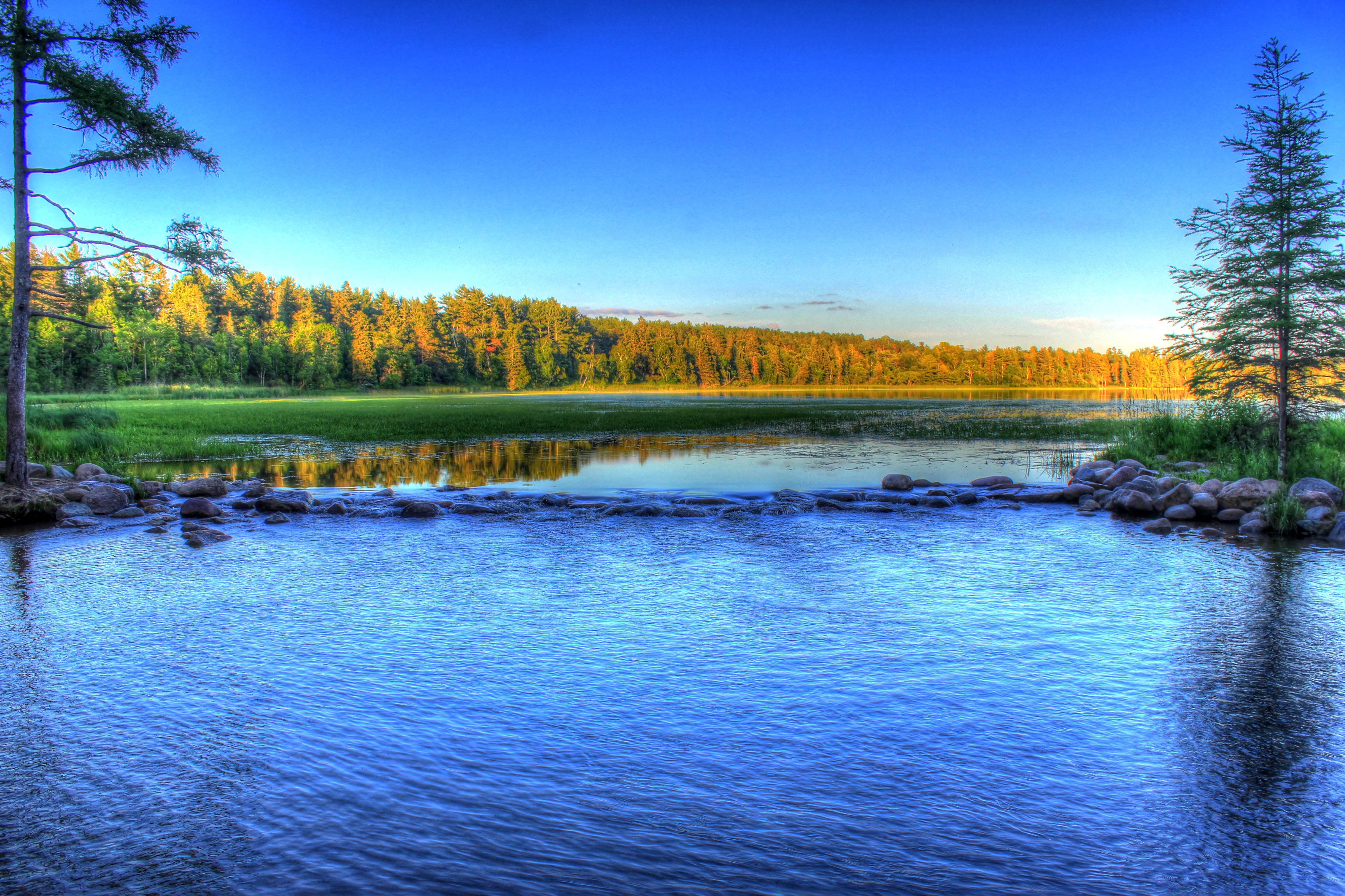 minnesota-lake-itasca-state-park-near-dusk-view-of-the-mississippis-source